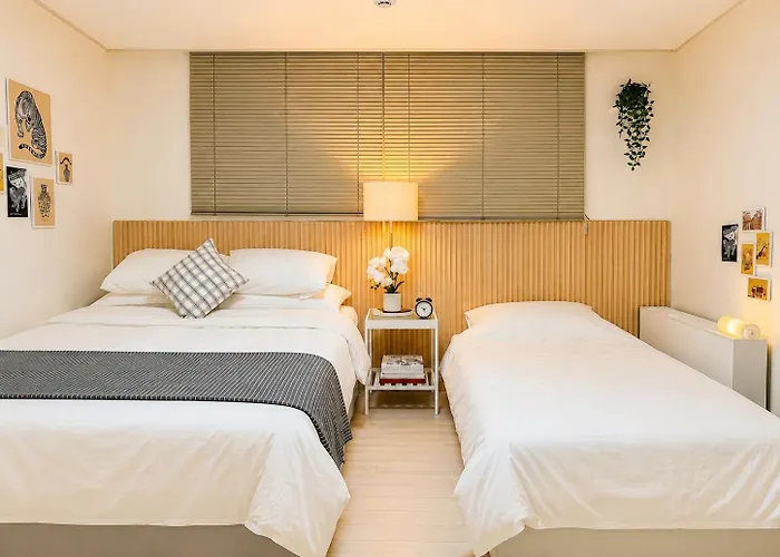 Hongdae 10 Min Family 2br Direct Airport Bus From Icn Airport *